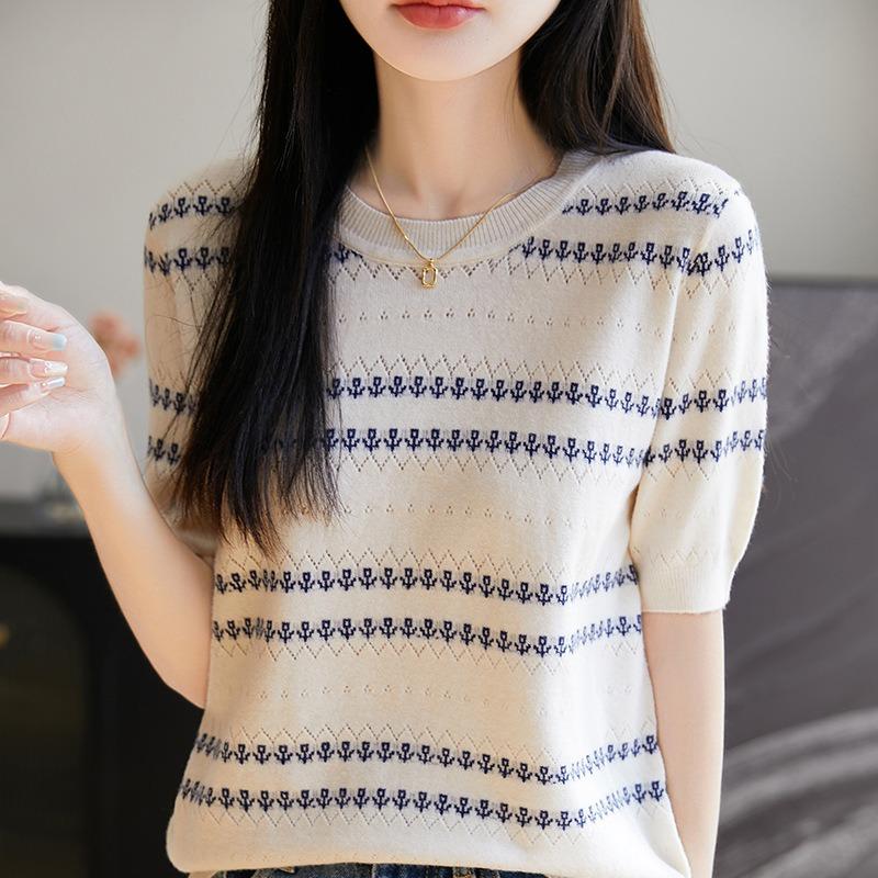 Summer New Round Neck Short-sleeved Sweater Hollow Pullover Fashion Jacquard Top