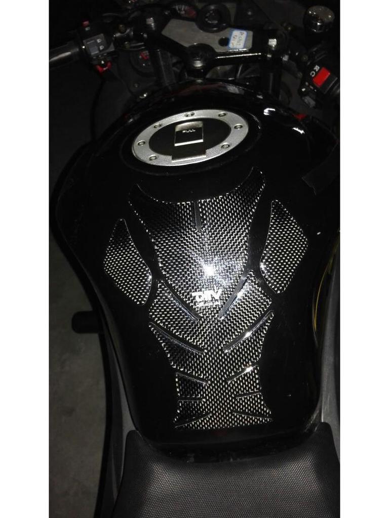 Carbon Fiber Fuel Tank Cover Sticker for G-650F, GSF650, G-1250, and SFV650 Gladius.