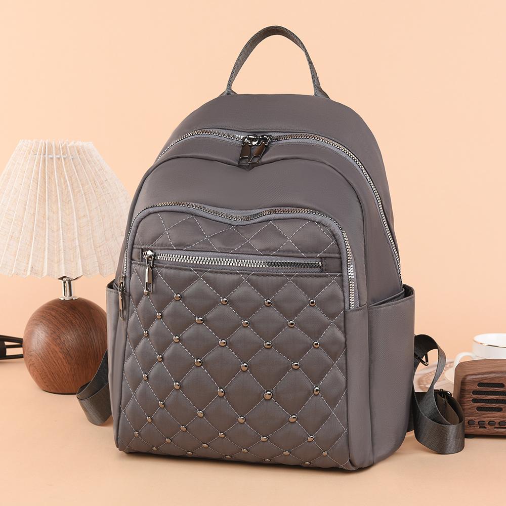 Women's Large Capacity Backpack Rhomboid Rivet Backpack