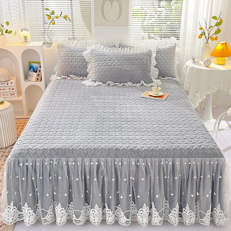 Lace Bed Skirt Thickened Quilted Coral Fleece Bedspread Mattress Protective Cover Autumn and Winter Bedding