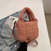 Borsa a tracolla trapuntata in nylon Autunno Inverno Monocolore Borsa a spalla con fodera in poliestere Chiusura con cerniera Pulitura professionale a secco