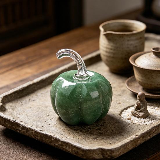 Natural Stone Pumpkin Figurine Mini Carved Gemstone Pumpkin Statue Healing Stones Ornaments for Fall Harvest Thanksgiving Halloween Home Decor