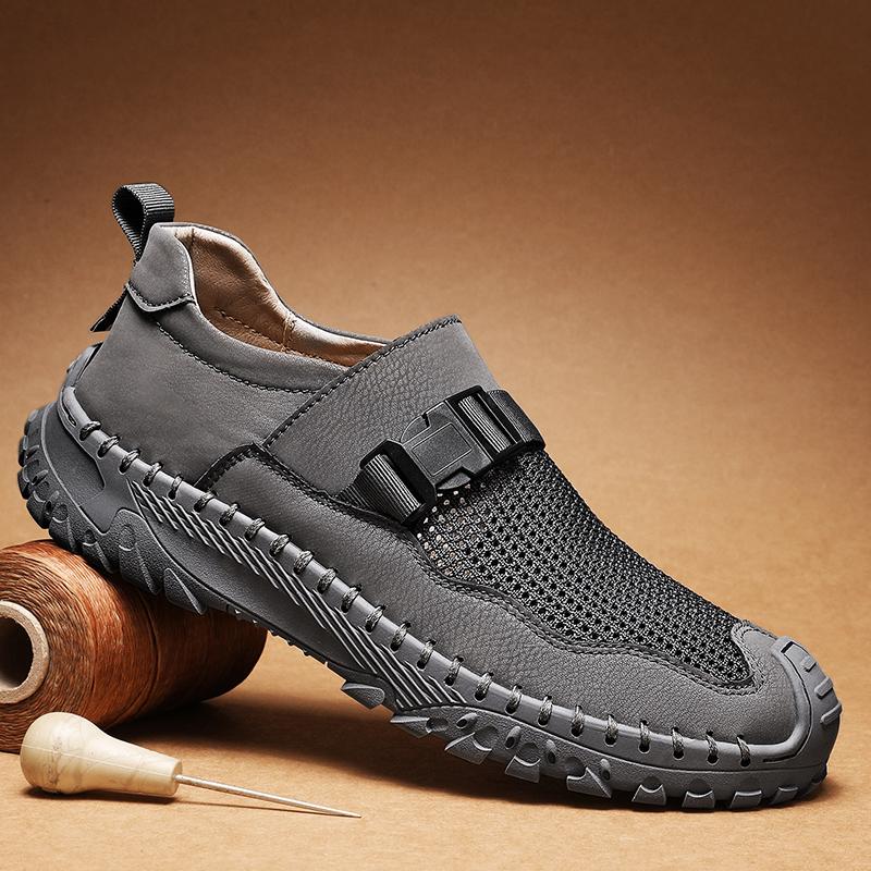 Original High Quality Leather Men's Shoes Outdoor Lightweight Comfy Sneakers Classic Slip On Casual Shoes Mocassins Men Loafers