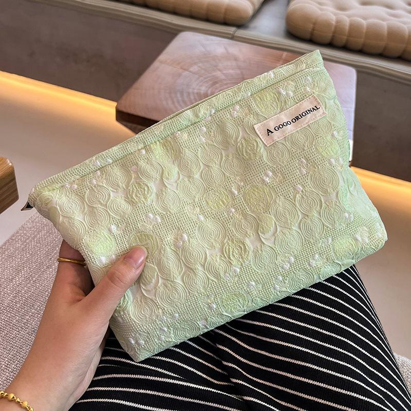 

Ladies Makeup Bag Minimalist Fabric Makeup Pouch Cosmetic Bag Soft Travel Cosmetic Case For Fashion Accessory Travel Beauty світло-зелений колір