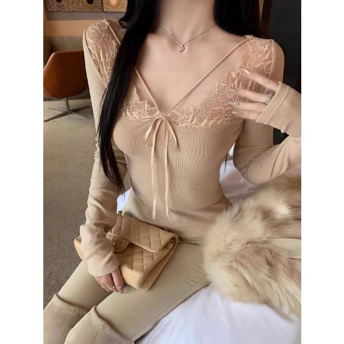 

German Velvet Style V-neck Lace Top: Women s Slim Fit Long Sleeve T-shirt for Autumn/Winter Extra Large