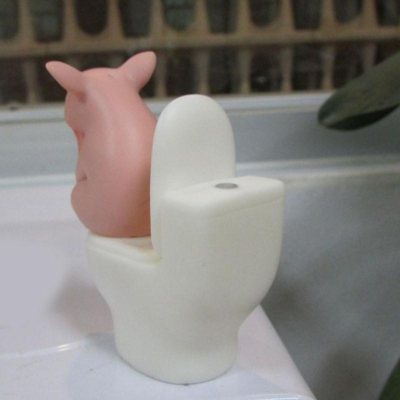 Pink Small Pig/Frogs Statue Miniature Pig Toilet Figurines Ornament for for Home,Garden Bathroom Decors Unique Funny Gift