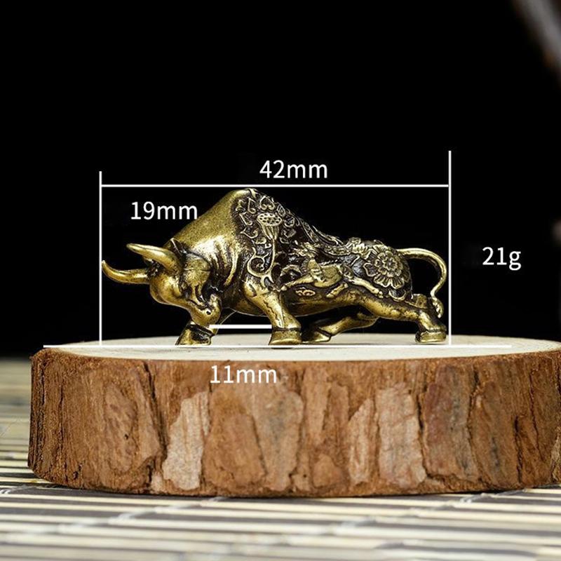 Car Decoration Miniature Ornaments Retro Brass Bull Sculpture Office Desk Rich Cow Creative Small Gifts Solid Brass Ornaments