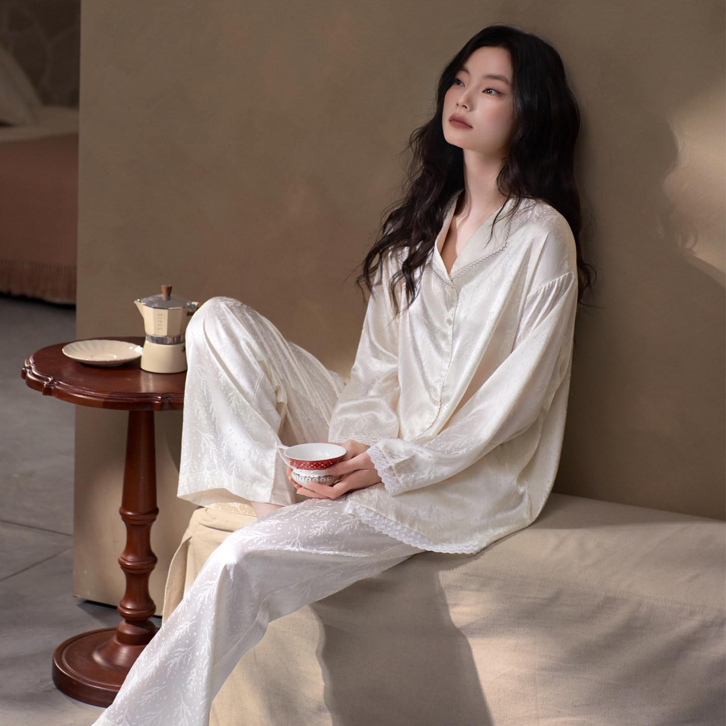 Women s Spring/Summer Ice Silk Long Sleeve Pajama Set - Luxurious & Versatile Homewear XL
