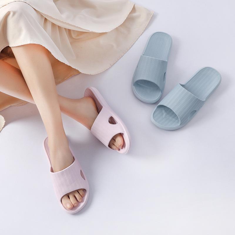 Comfortable EVA Slippers: Breathable, Durable, Non-Slip for Men & Women – Perfect for Summer Indoor and Bathroom Use.