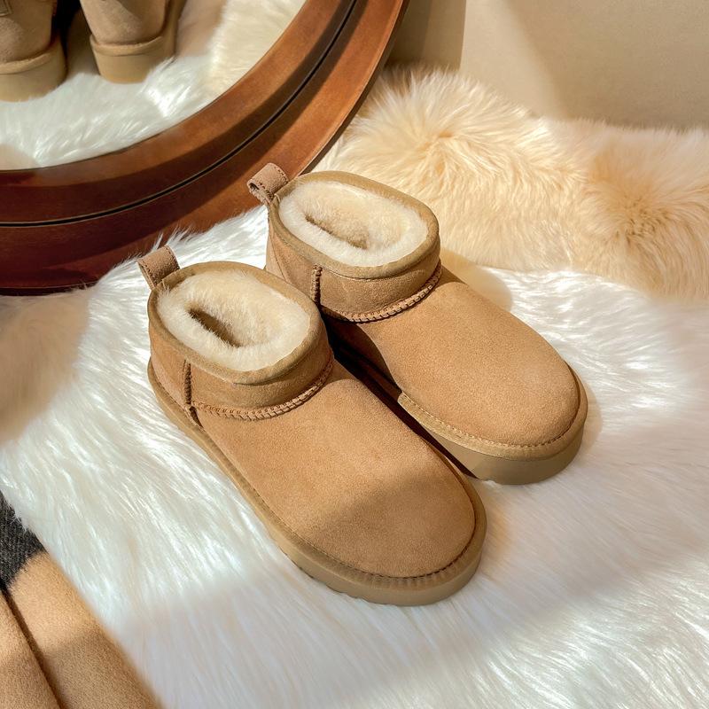 

Super yuan snow boots women s 2025 winter new thick outer wear velvet thickened snow shoes warm thick-soled large cotton shoes 35
