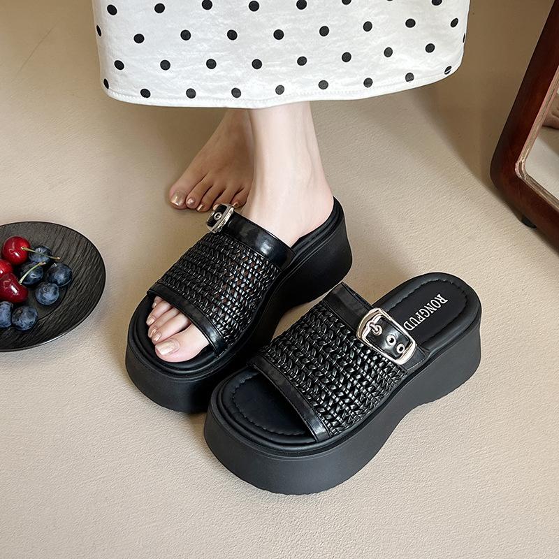 Thick-soled Heightening Slippers Women's 2025 New Summer Outer Wear Weaving High-end Feeling One Pedal One Word Beach Sandals Tide