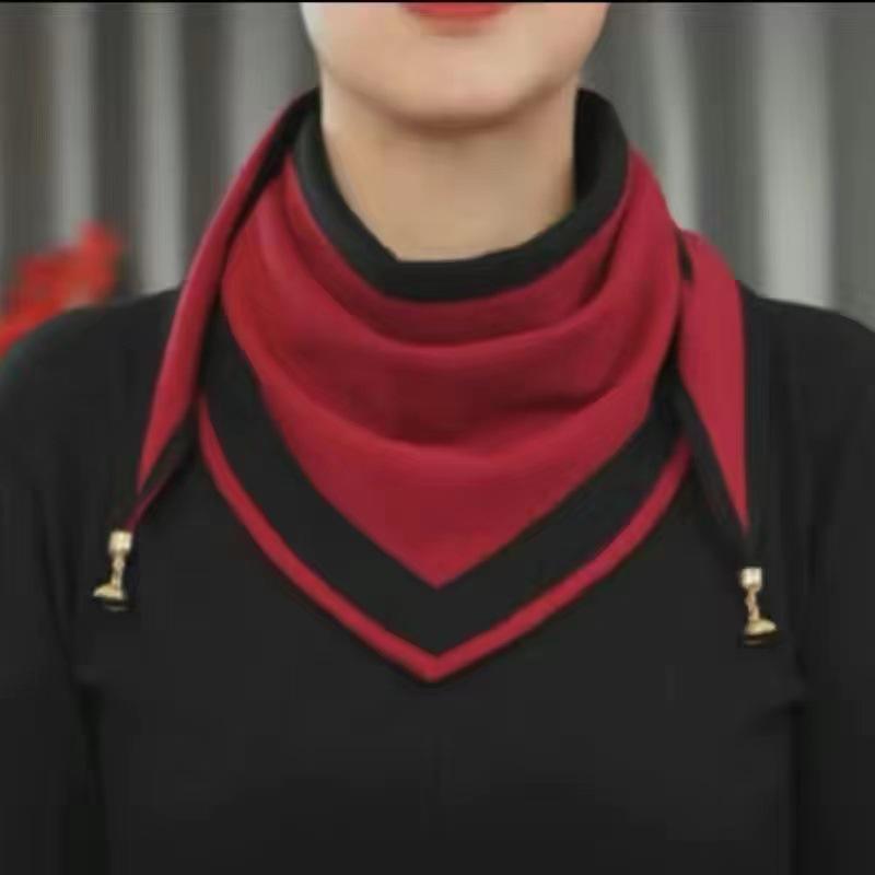 Festlicher Strickdreieckschal mit goldenen Akzenten: Warmer, vielseitiger Winter-Nackenwärmer