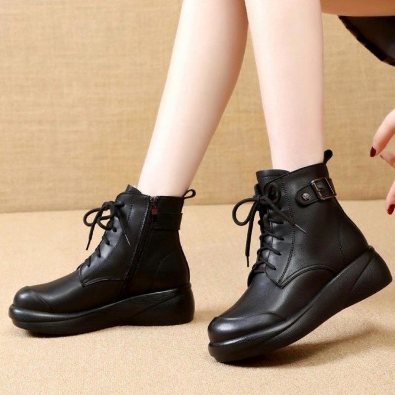 Women's Retro Chunky Sole Martin Boots Soft Leather Lace Up Ankle Boots with Buckle,Plush Lined for Autumn Winter,Round Toe Platform Booties