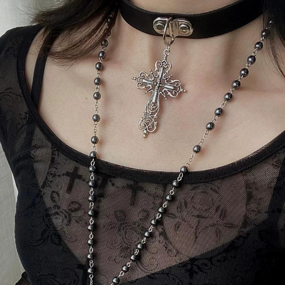 Gotischer Y2K Barock Kreuz Anhänger Choker Schwarzes Samt Rosenkranz Perlen Mehrschichtige Halskette für Frauen Ästhetischer Schmuck Cosplay Party Geschenk