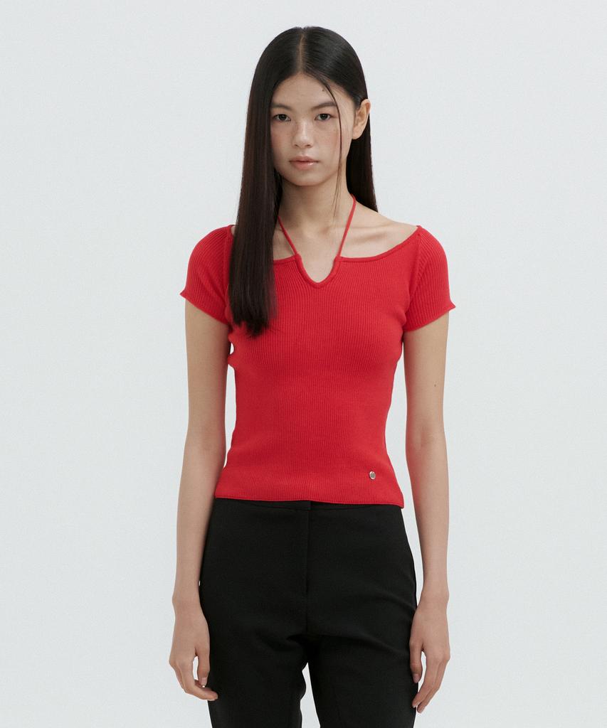LUCIR ZU Strap Neck Ribbed Knit Top (Red)