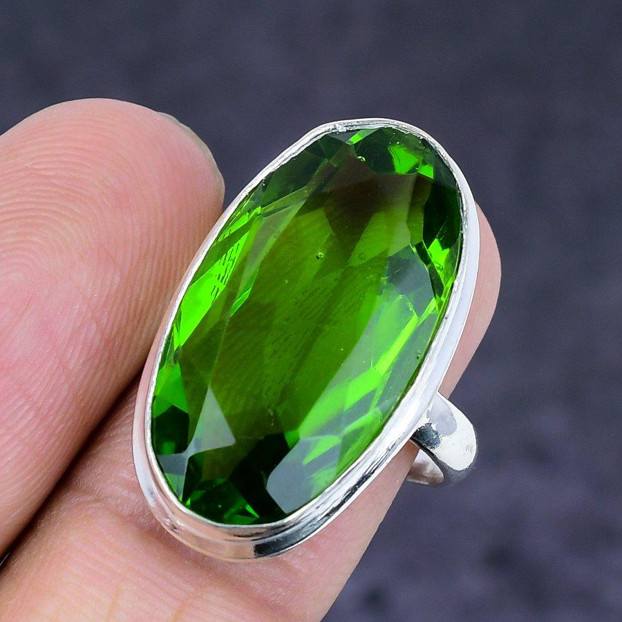 Peridot Gemstone Handmade 925 Sterling Silver Jewelry Ring Size 7 O2O07