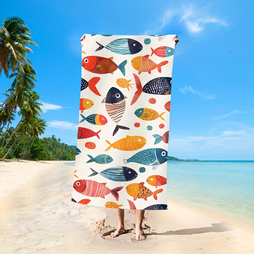 Serviette de plage imprimé poisson art populaire coloré, Coton doux à séchage rapide, Motif de poisson tribal multicolore fantaisiste pour l'été et la piscine