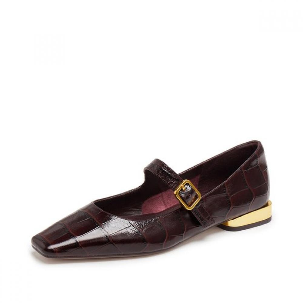 

Staccato Women S Mary Jane Strap Flat Madden2 Ewv08 25fbur MADDEN2_EWV08_25FBUR/245