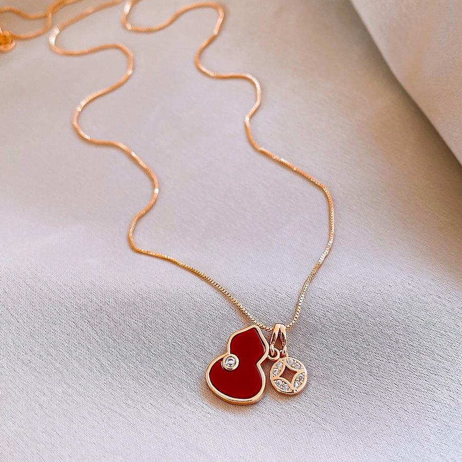 New Chinese simple red oil dripping zircon gourd necklace women s sweater chain light luxury necklace
