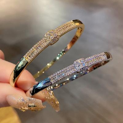 Fashionable T-shaped Zircon Bracelet Outside, Simple and Versatile, Personalized Women's Bracelet