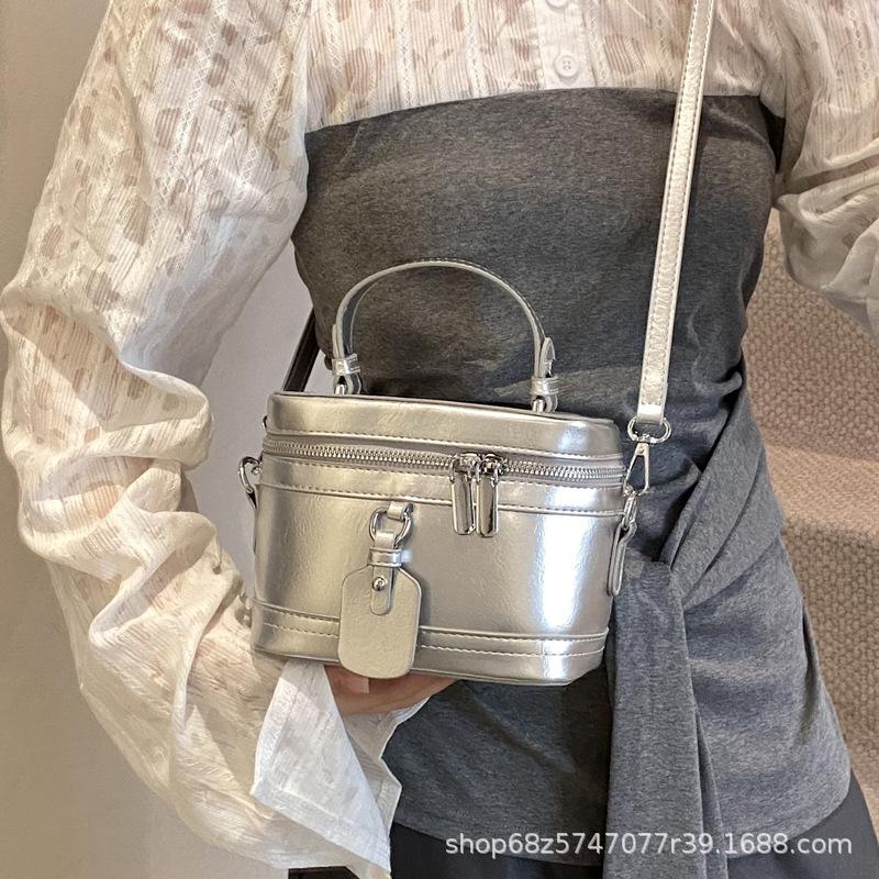 2025 new Korean version retro box bag women's foreign versatile messenger bag matte texture shoulder handbag