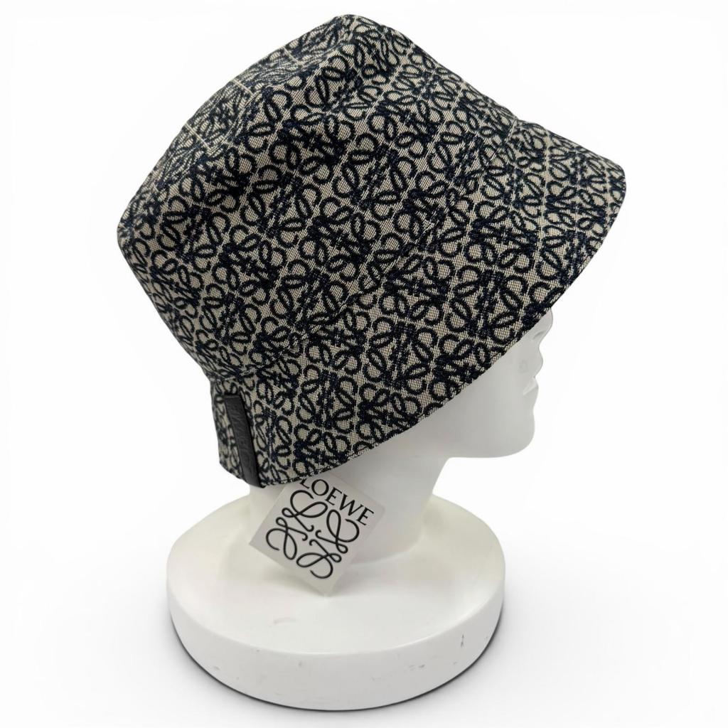 Pristine LOEWE hat Bucket bag with Anagram logo leather patch Navy 58 K820HB1X13 Used