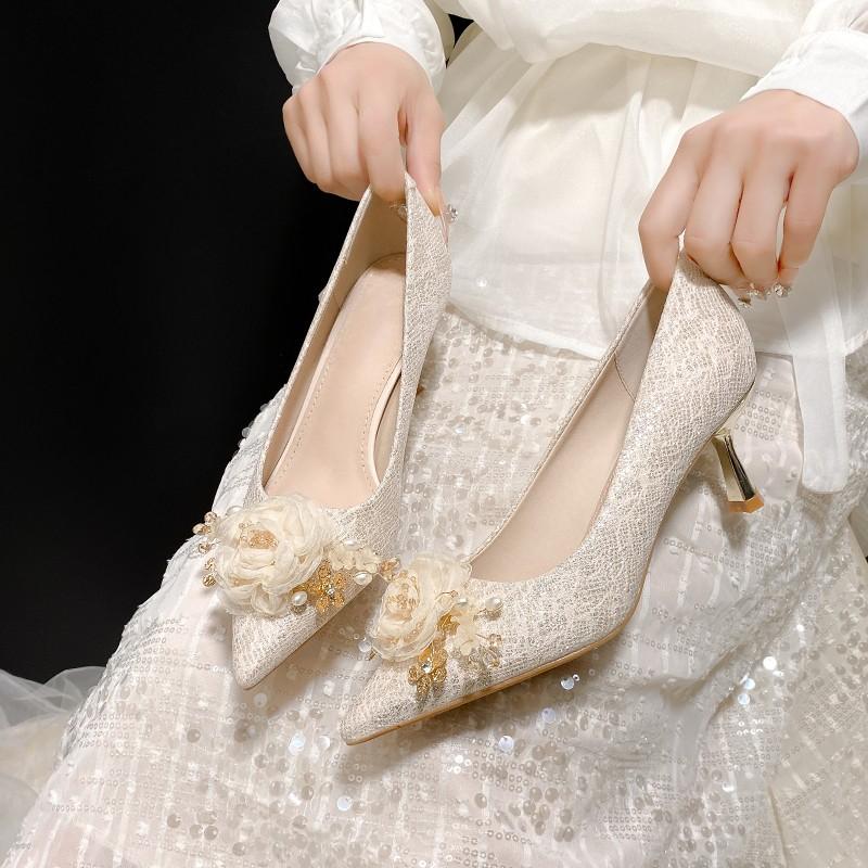 Fashion Banquet High-heeled Shoes Pointed Head Shallow Mouth Beaded Lace Flower Set Foot Non-slip Wear Fine Heel Shoes