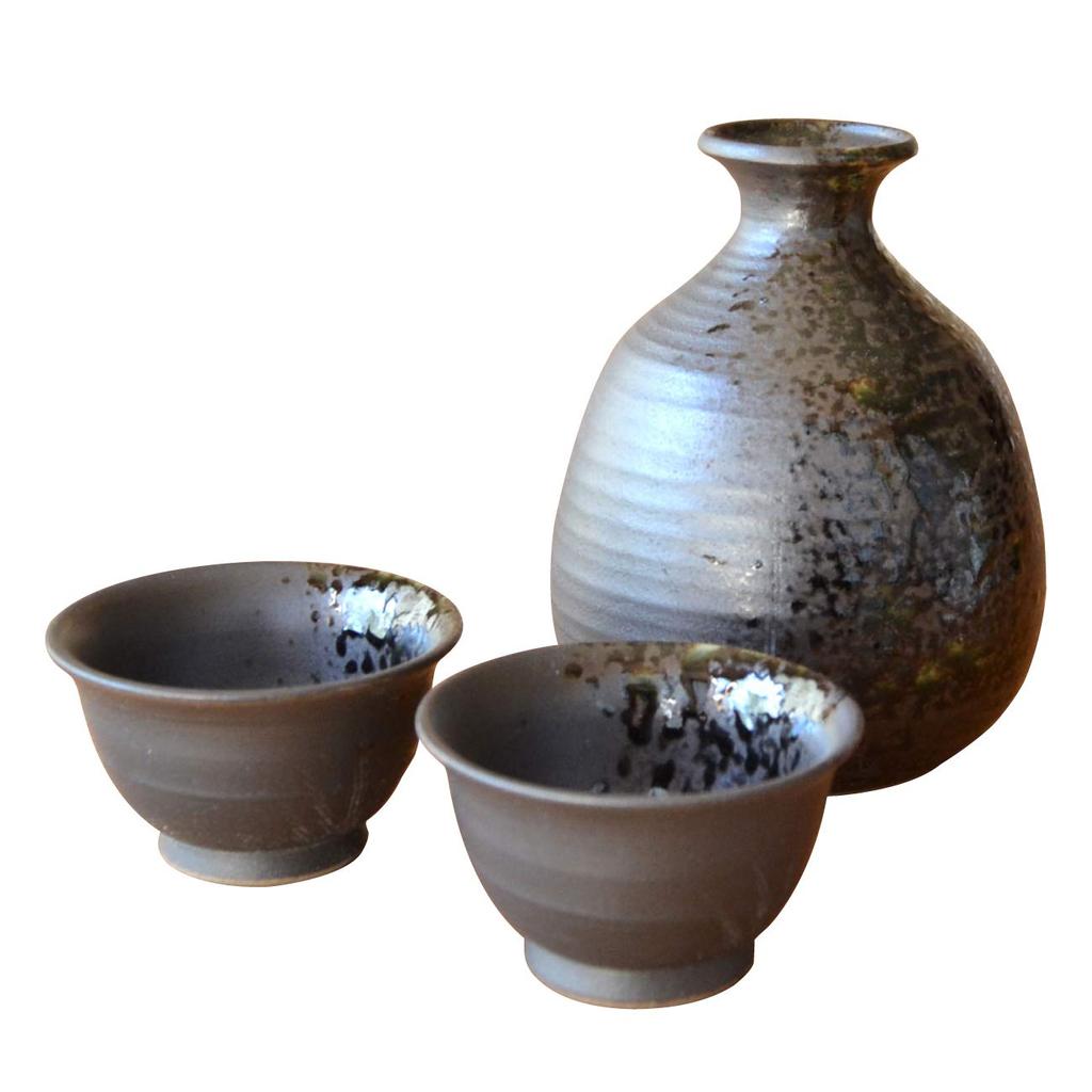 Sake Set: Tokkuri (sake Bottle) and Ochoko (sake Cups) Set, Arita Ware, 1 Tokkuri and 2 Gui-no-mi, Enka Design, Made In Japan.