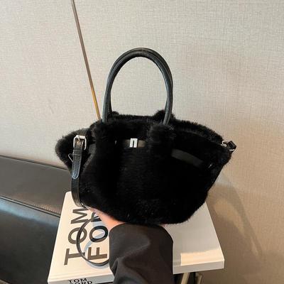 Bolsa Transversal e de Ombro Pelúcia Moderna de Grande Capacidade - Bolsa Fofa e Versátil