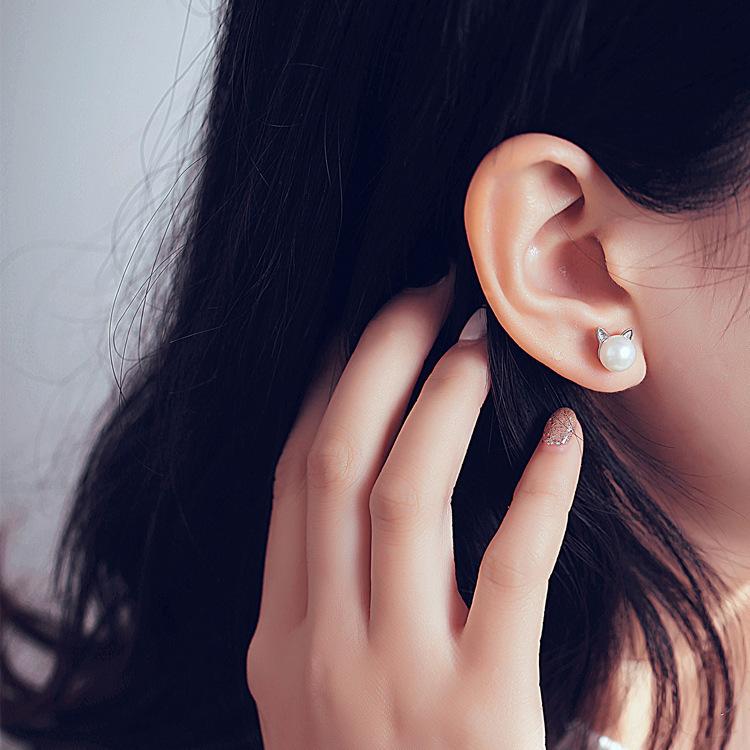Fashionable Cute Cat Earrings