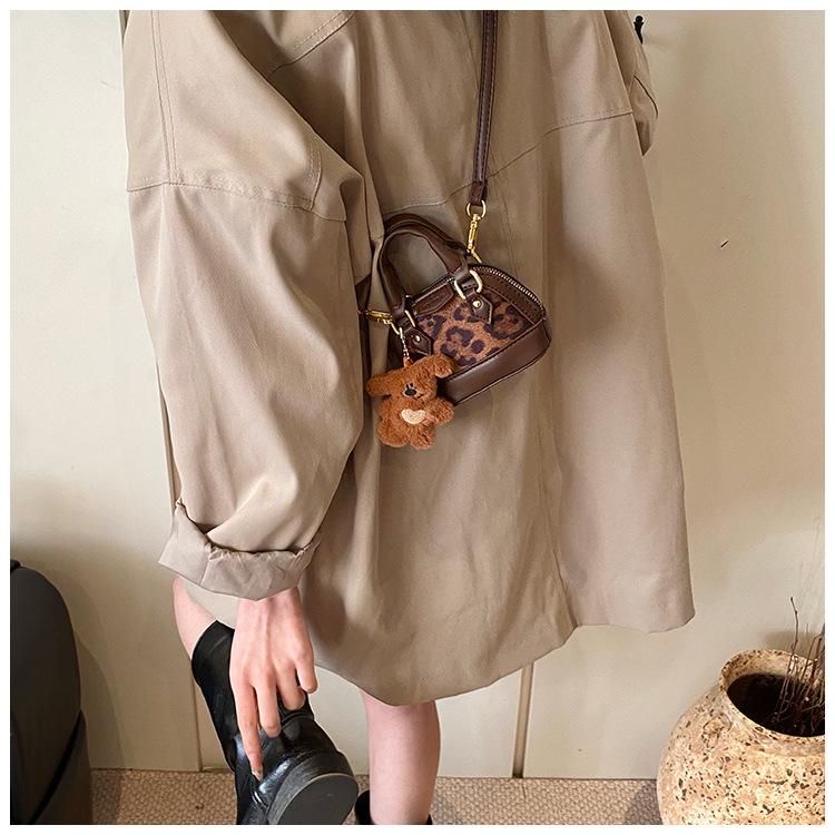 Children's Korean Color Block Mini Crossbody Bag with Earphone and Coin Pouch 2025 Winter Collection