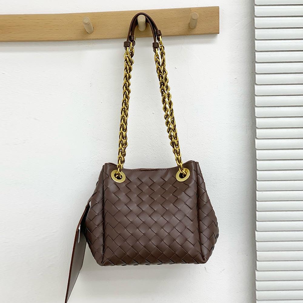 2026 Cross-border high-end metal chain woven parachute bag underarm shoulder crossbody large capacity retro bag women