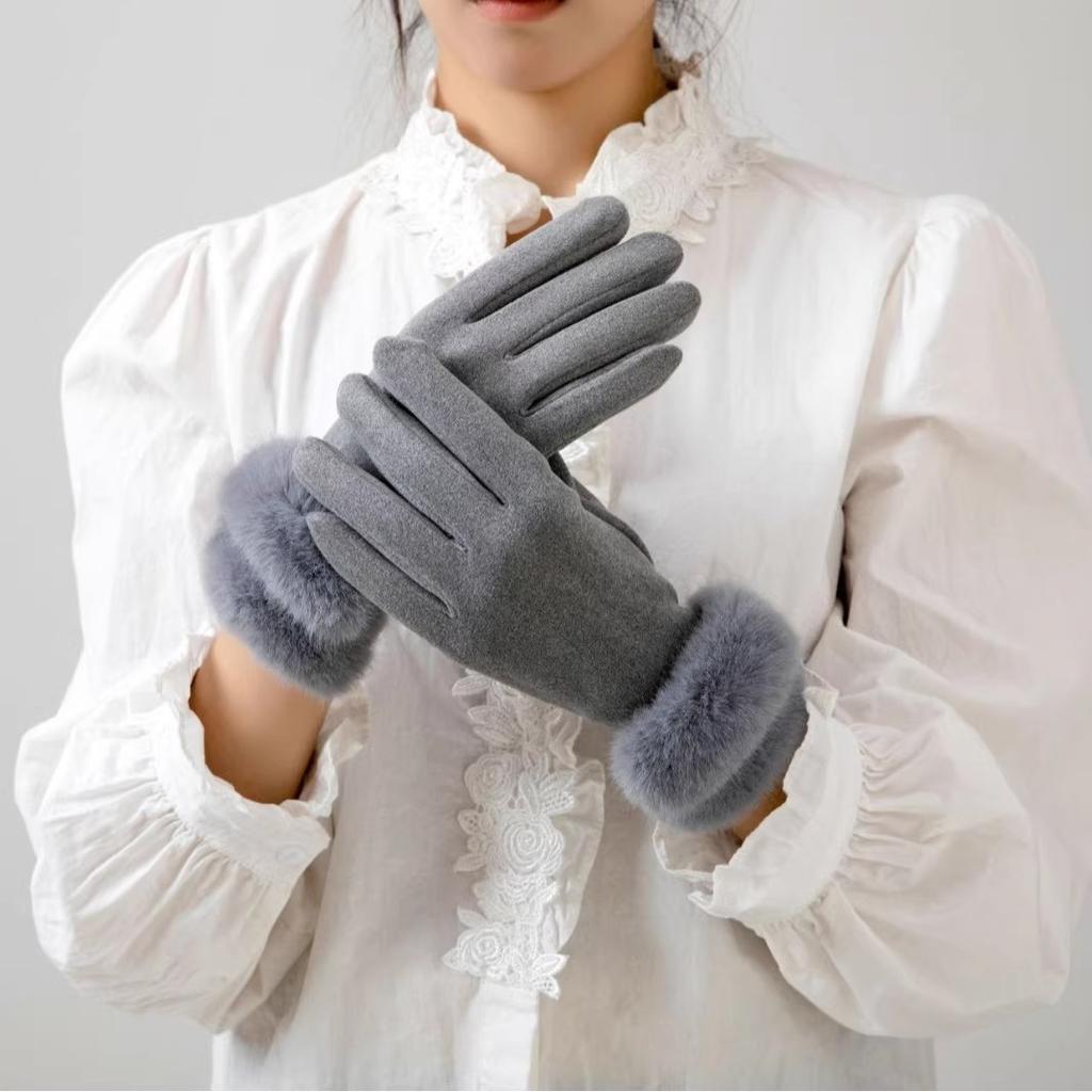 Cold-proof and warm gloves, plush electric vehicles can be divided into high-end plush gloves for women