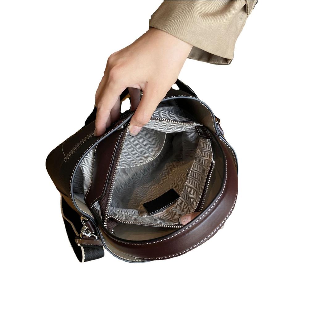 Cowhide Women's Bags, One-shoulder Crossbody Women's Bags, Fashionable Large-capacity Bucket Bags, Large-capacity Soft Leather.