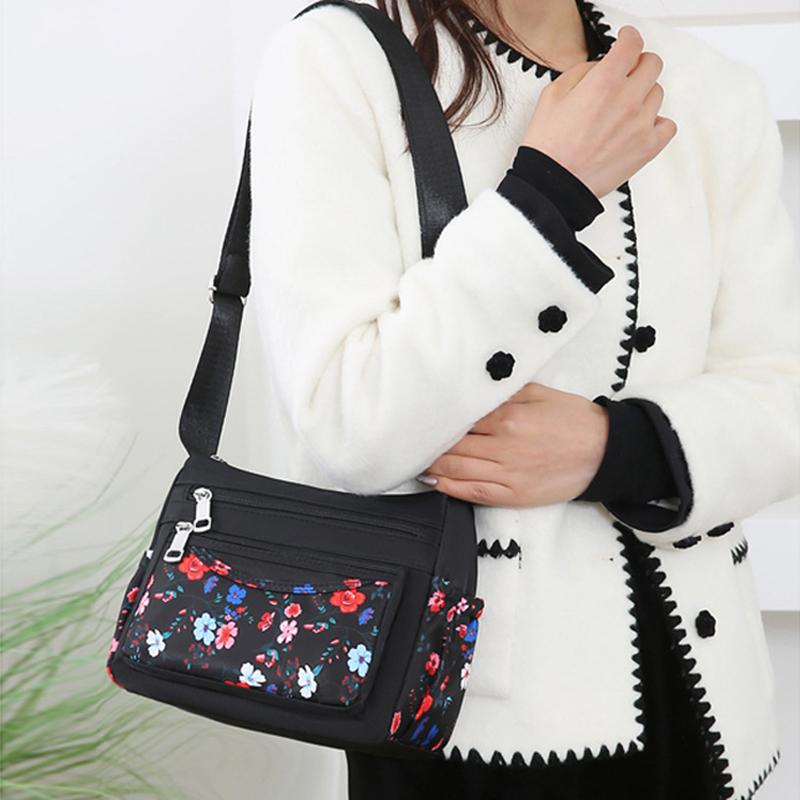 Mote Ny Middelaldrende Mamma-veske Stor kapasitet Trykt Flerlags Skulderveske Lett Casual Joker Dame Crossbody-veske