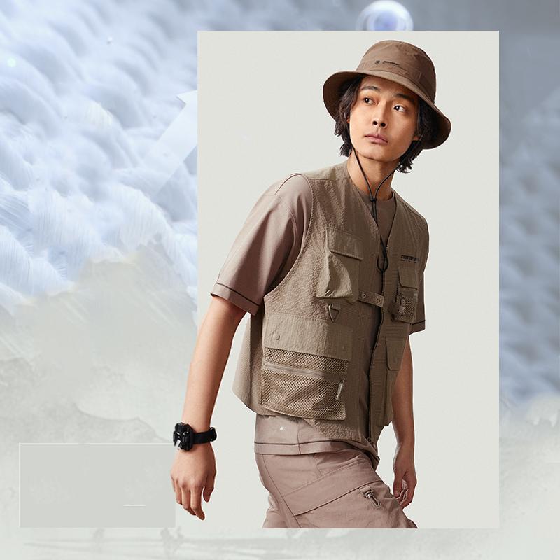 Li Ning CF Anti-Bacterial Anti-Ultraviolet V-Neck Vest Men Vests Stone-Lotus-Brown AMDU037-2