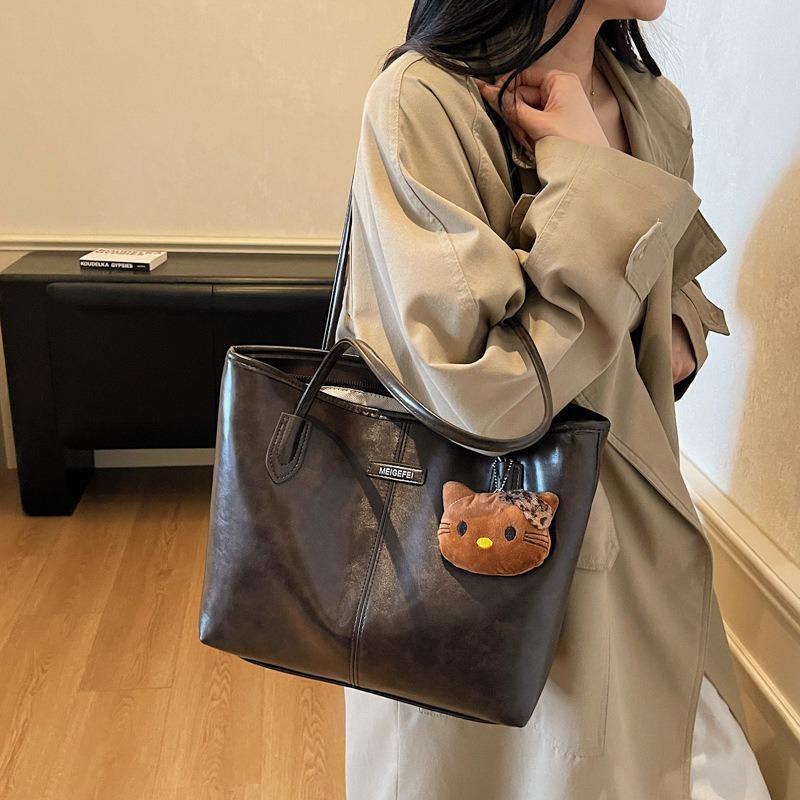 Premium Sense Simple Shoulder Bag Women's New Casual Fashion Large Capacity Commuter Bag Retro Tote Bag