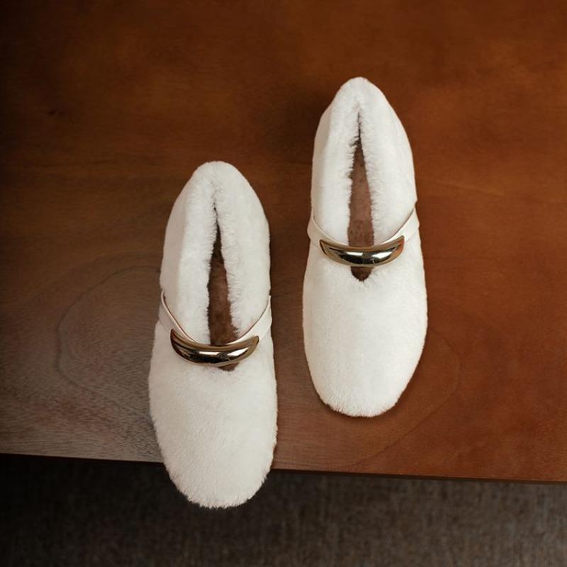 Fashion New Rivet Pearl Sheep Fur One piece Retro Suede Single Shoes Girls Cute Round Head Mary Jane Suede Warm Women's Shoes Size 40