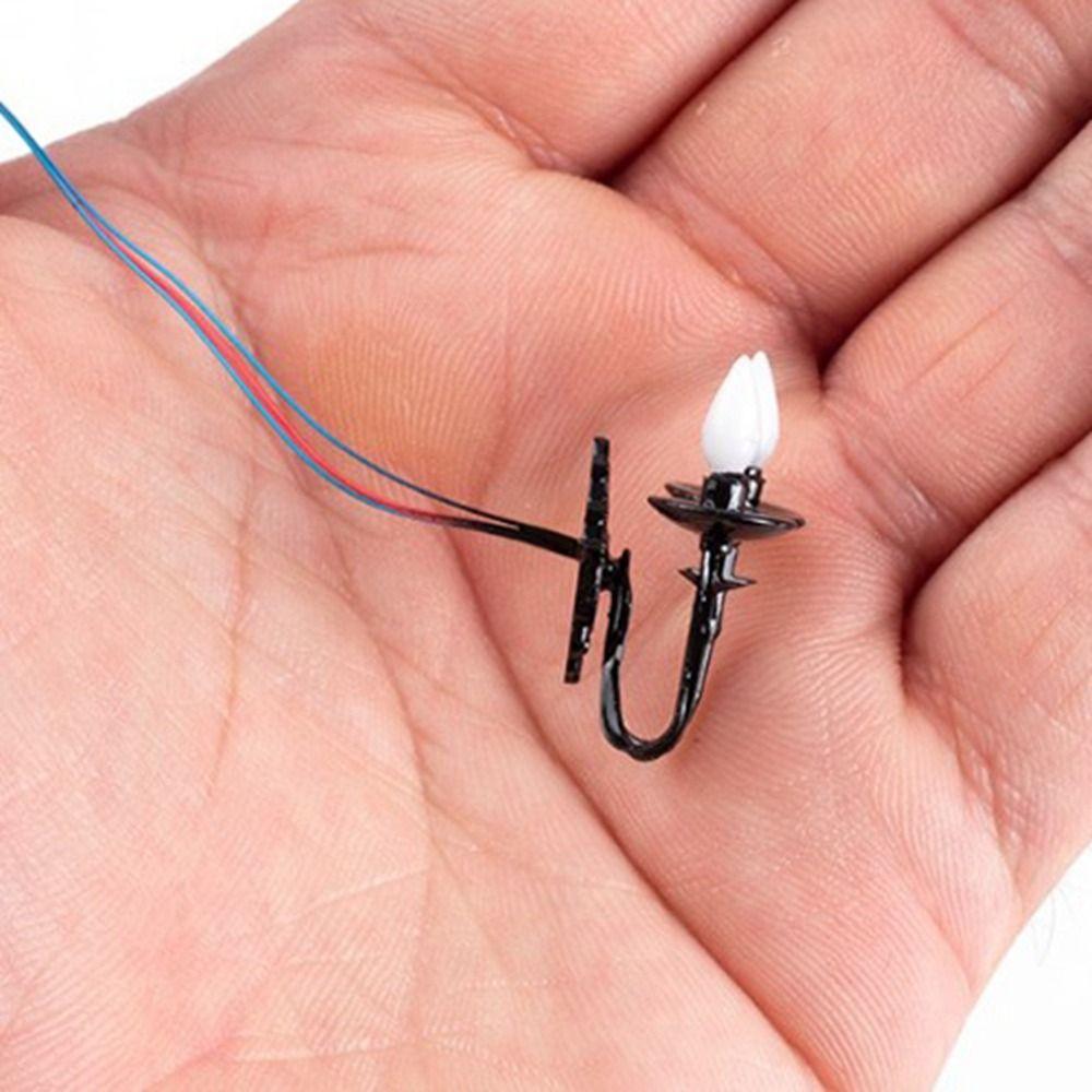 3V Puppenhaus Wandlampe 2,5*2,7cm Garten Hof LED Licht Neu Sandtisch Kronleuchter