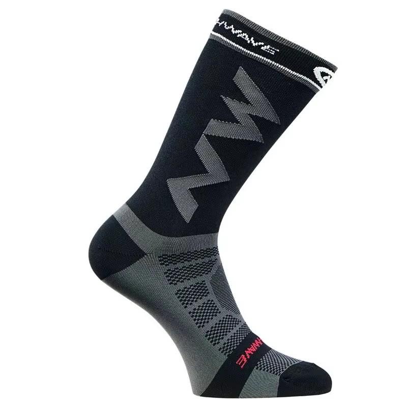 

1/5Pairs Cycling Sports Socks Breathable Sweat-absorbent Basketball Socks Anti-Slip Quick-drying Outdoor Sports Running Socks Uniform size