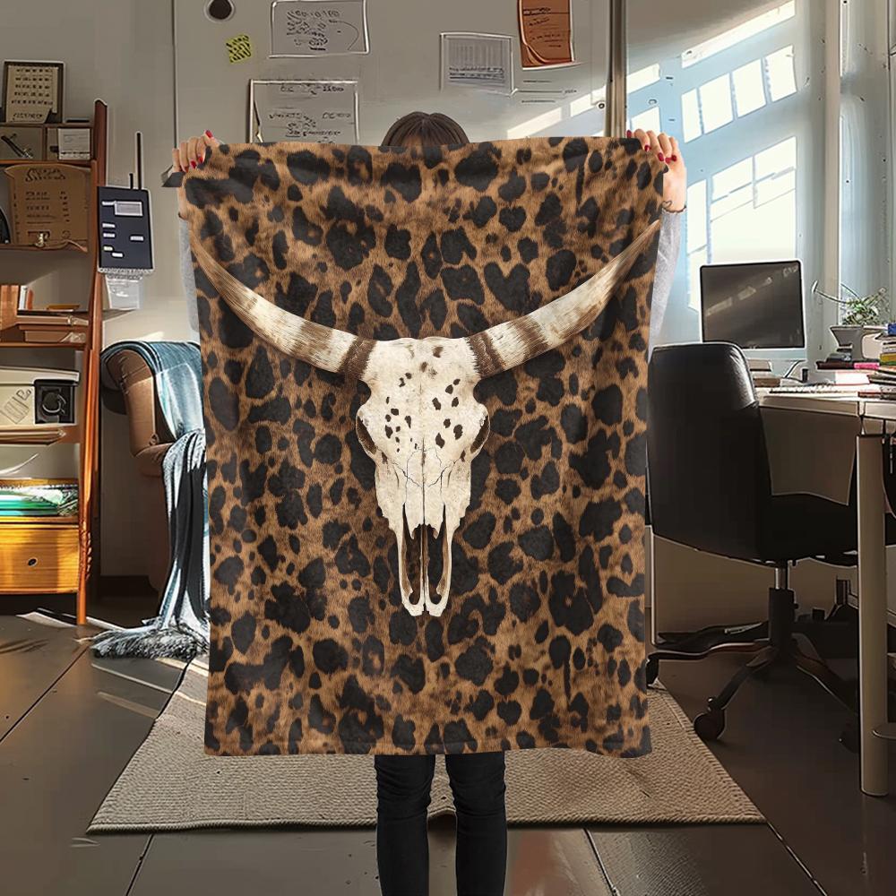 1Pc Western Cow Skull Print Flannel Blanket, High Quality Comfortable for All Seasons, Home Decor, Warmth and Comfort, Perfect for Christmas Gifts