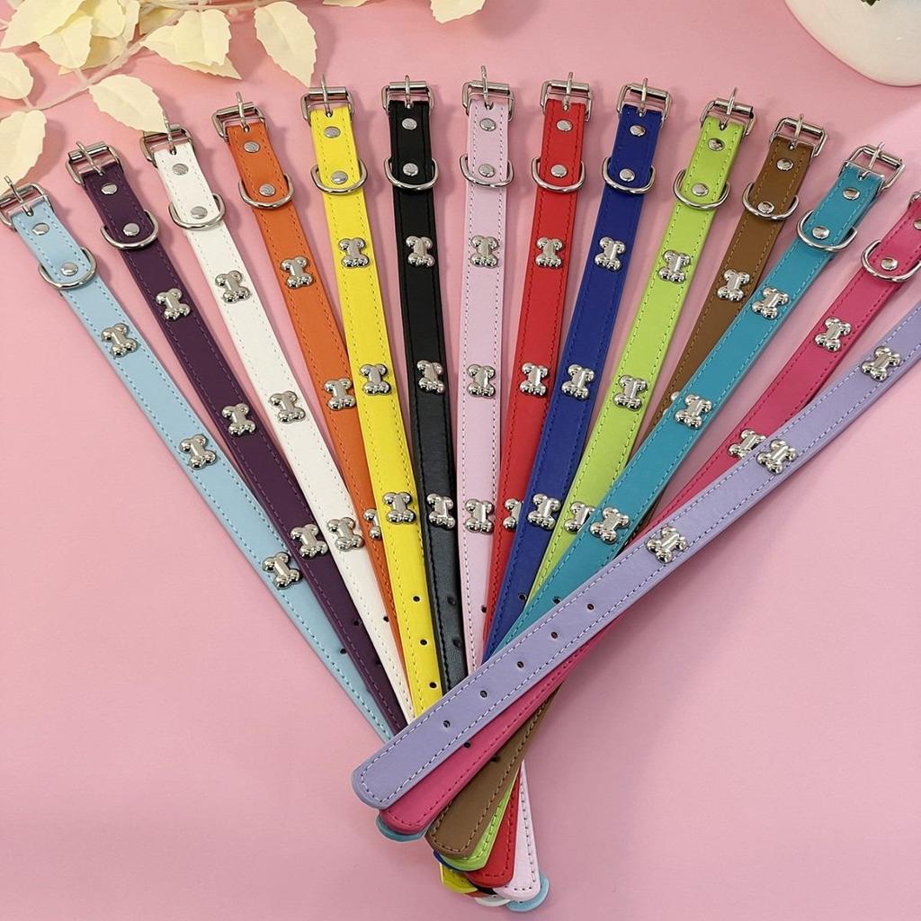 PU Leer Honden Halsband met Roestvrij Staal Bot Accent voor Kleine en Middelgrote Honden - Leash Compatibel