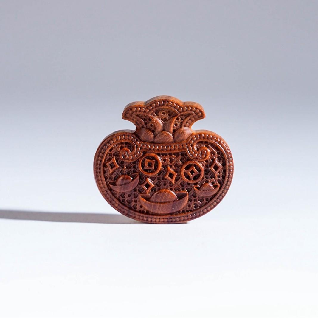 Sandalwood Fortune Clavicle Pendant Necklace Gift