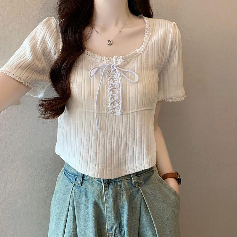 Black Square Neck Knitted Short Sleeved T-shirt for Women with Summer Design Sense Lace Lace Lace Slim Fit and Slimming Top