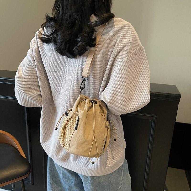 Torba na telefon komórkowy damska torba ze sznurkiem lekka sportowa torba na ramię crossbody