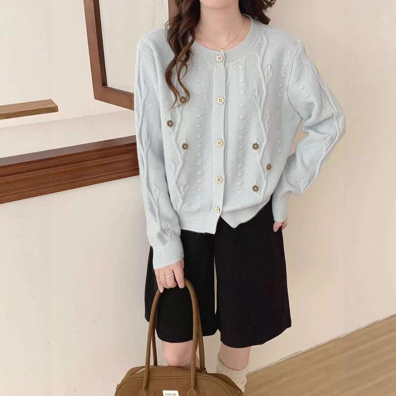 Casual Versatile Loose Fashion Temperament Knitted Sweater Embroidered Flower Single-row Multi-button Crew Neck Autumn and Winter Sweater