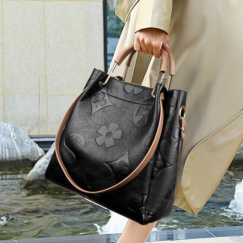 Handbag New Bag Women's High-end Sense Large-capacity Bucket Bag Fashion Embossed Child and Mother Tote Bag
