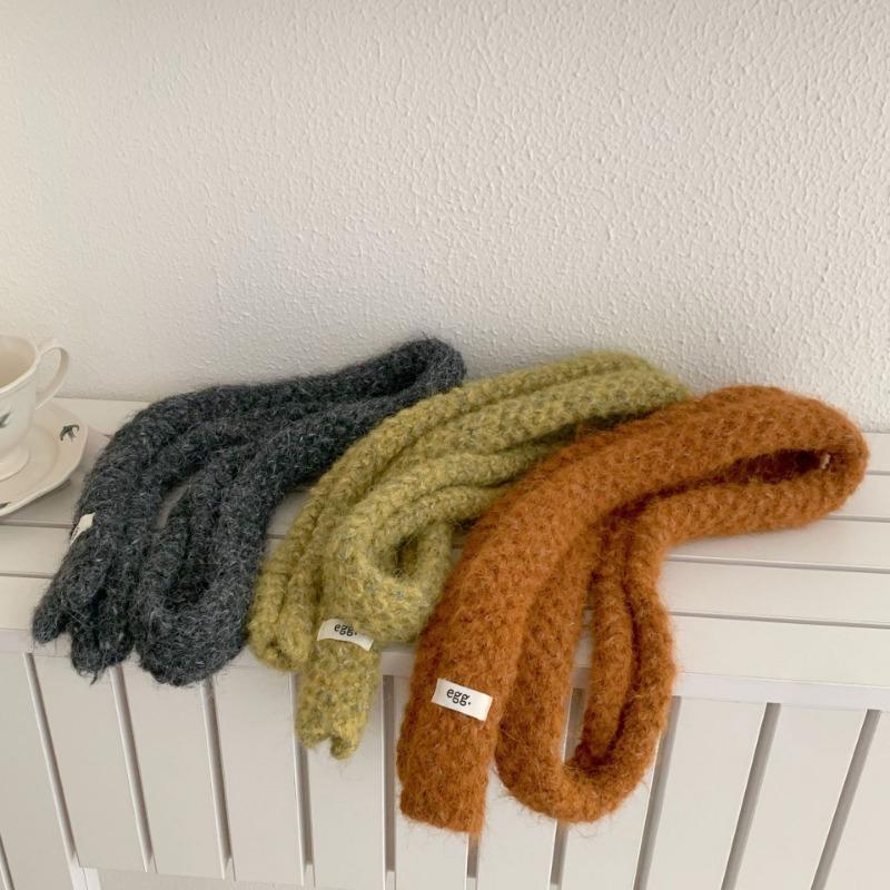 Knitted scarf atmosphere new versatile high-end neck protection scarf soft waxy thin small baguette scarf