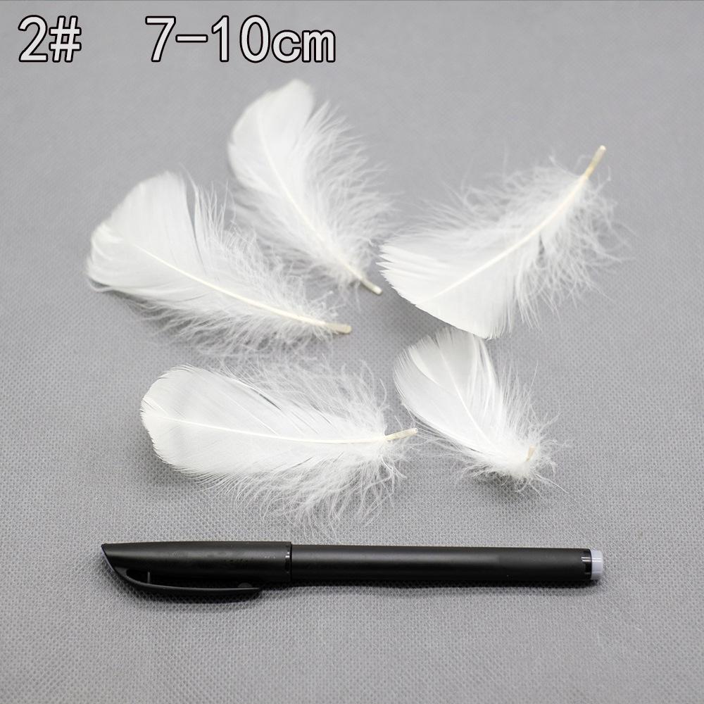 Weiße Feder Kollektion: DIY Handgemachte Bekleidungsaccessoires mit Gänse- und Truthahnfedern