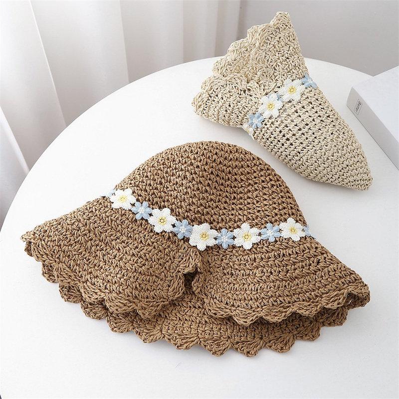 Spring/Summer Hand Hook Hollowed Out Grass Hat For Women Cute Flower Sun Protection Hat With Back Slit Foldable Fisherman Hat